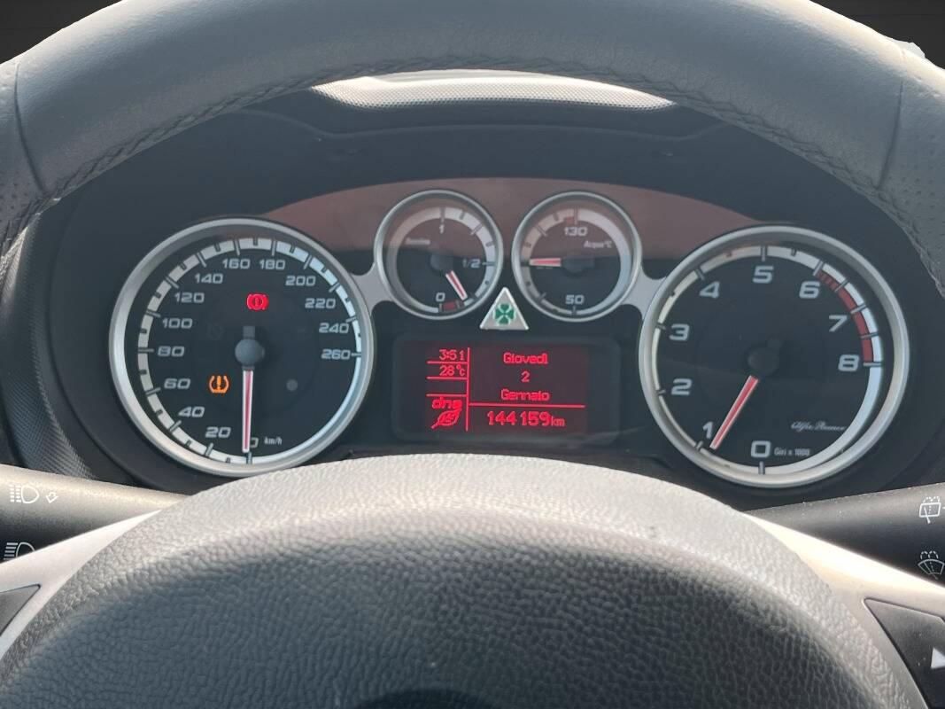 Alfa Romeo MiTo 1.4 tb Distinctive Gpl 120cv E6