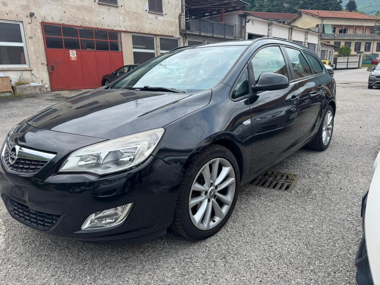 Opel Astra 1.7 CDTI 125CV Sports Tourer Cosmo