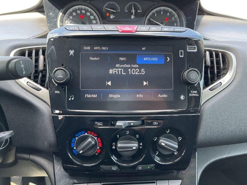 Lancia Ypsilon III 2021 1.0 firefly hybrid Gold s&s 70cv