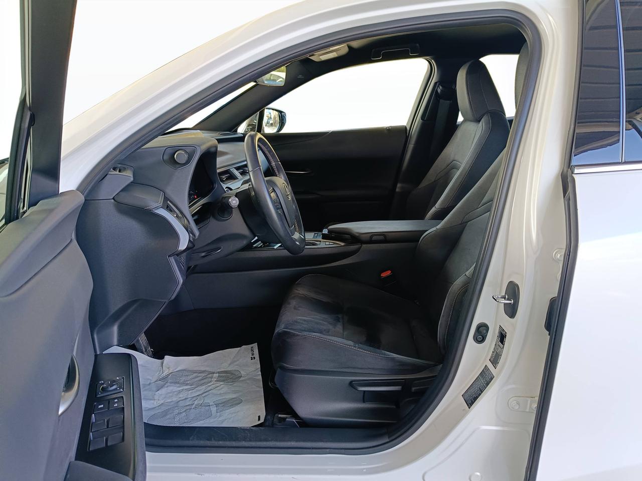 LEXUS UX 2019 - UX 250h 2.0 Luxury 4wd cvt my20