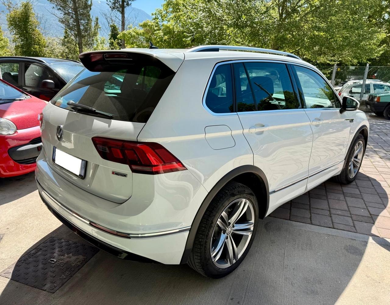 Volkswagen Tiguan 2.0 TDI 150 CV SCR DSG 4MOTION R-Line