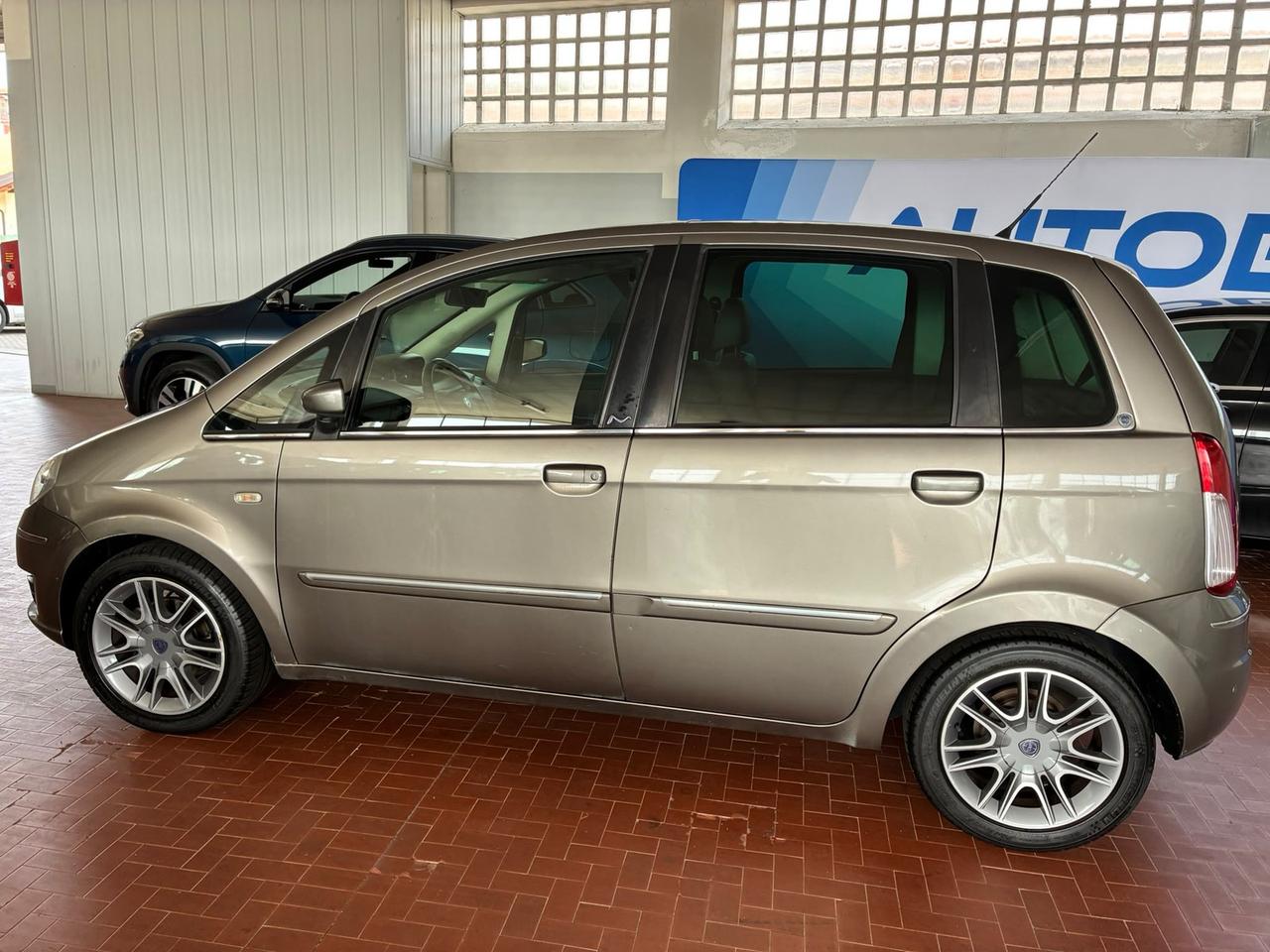 Lancia Musa 1.4 16v platino