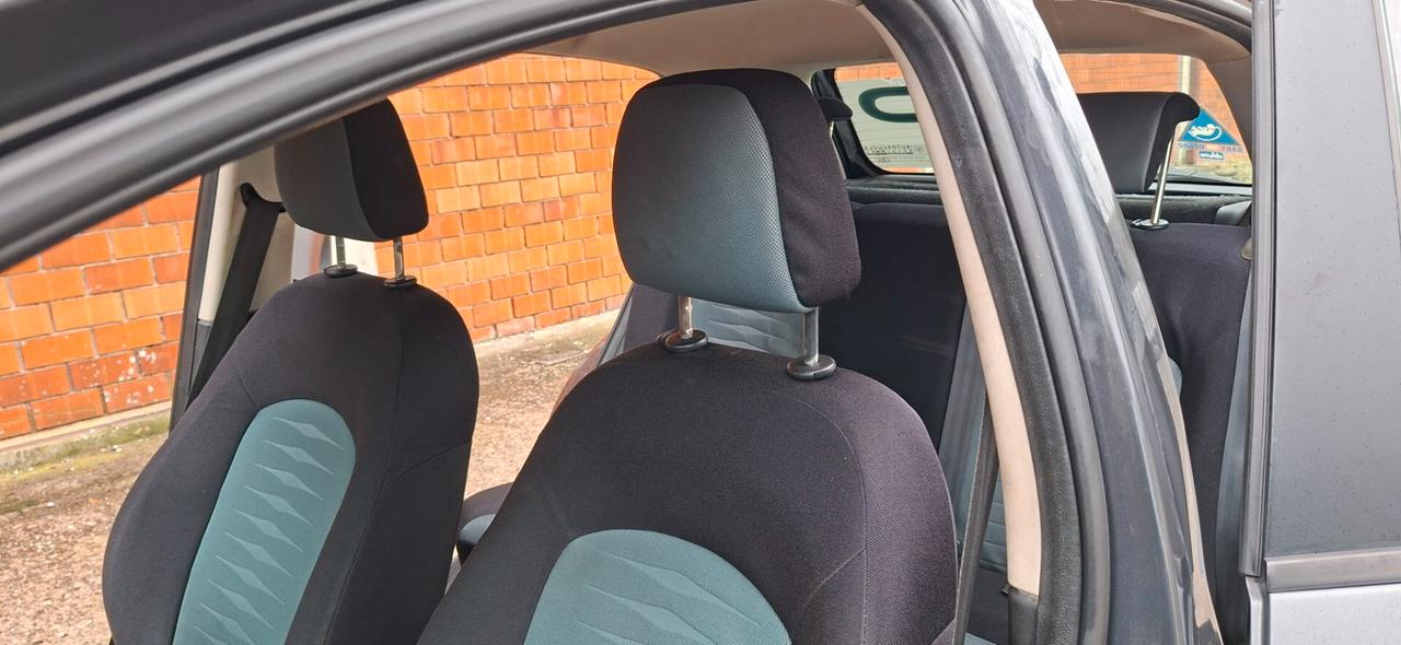 GRANDE PUNTO 1.4 5 PORTE IDEALE X NEOPATENTATI