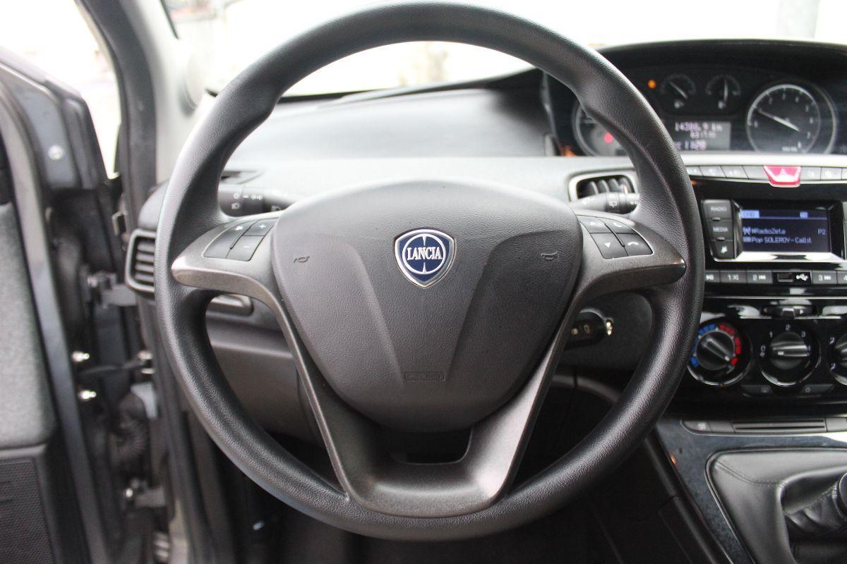 LANCIA - Ypsilon - 1.0 FireFly 5p.S&S Hyb. Gold Pl.