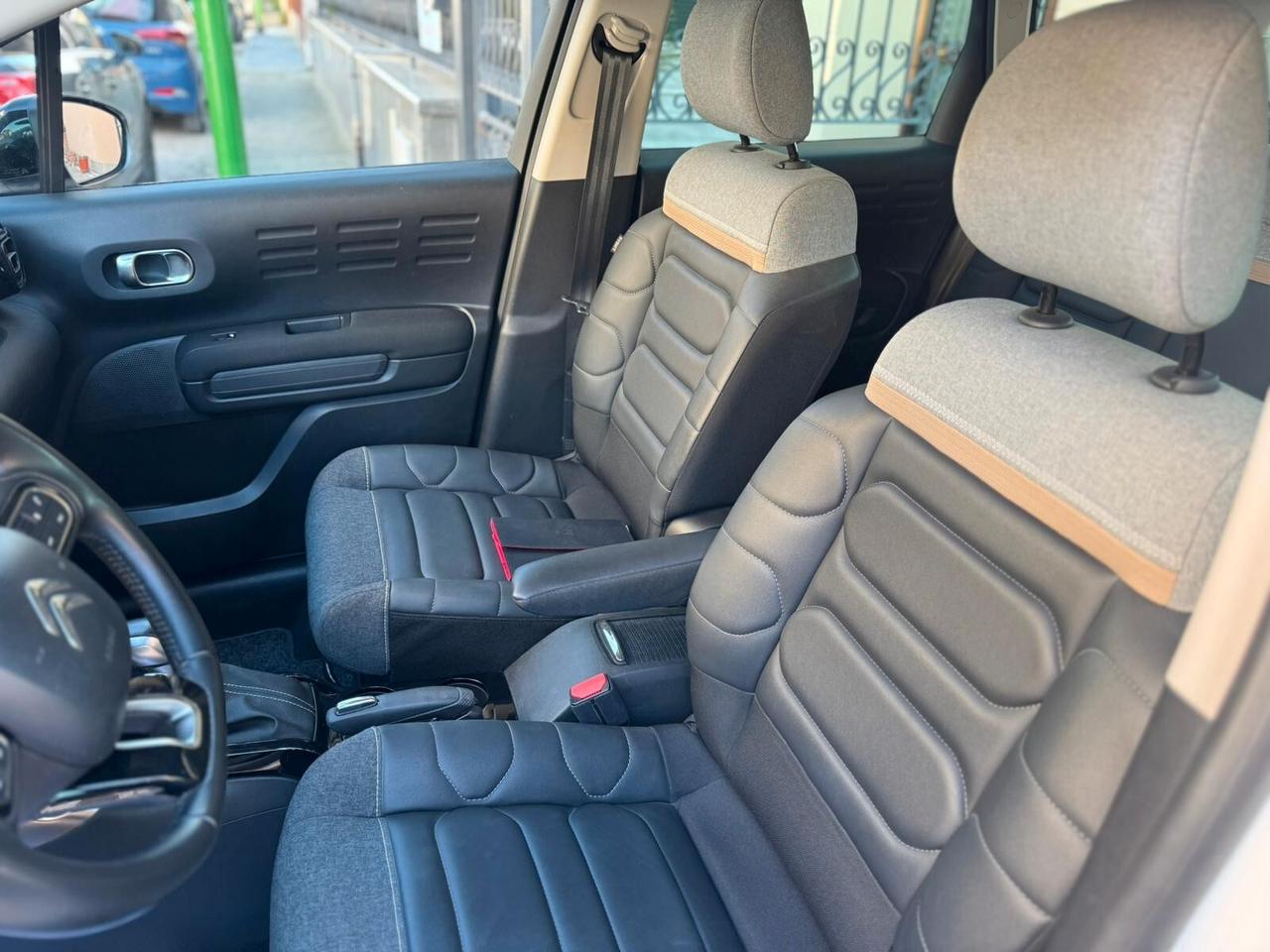 Citroen C3 Aircross BlueHDi 120 EAT6 S&S Shine Pack