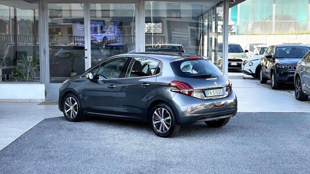 Peugeot 208 1.2 Benzina 82CV E6 Neo - 2017