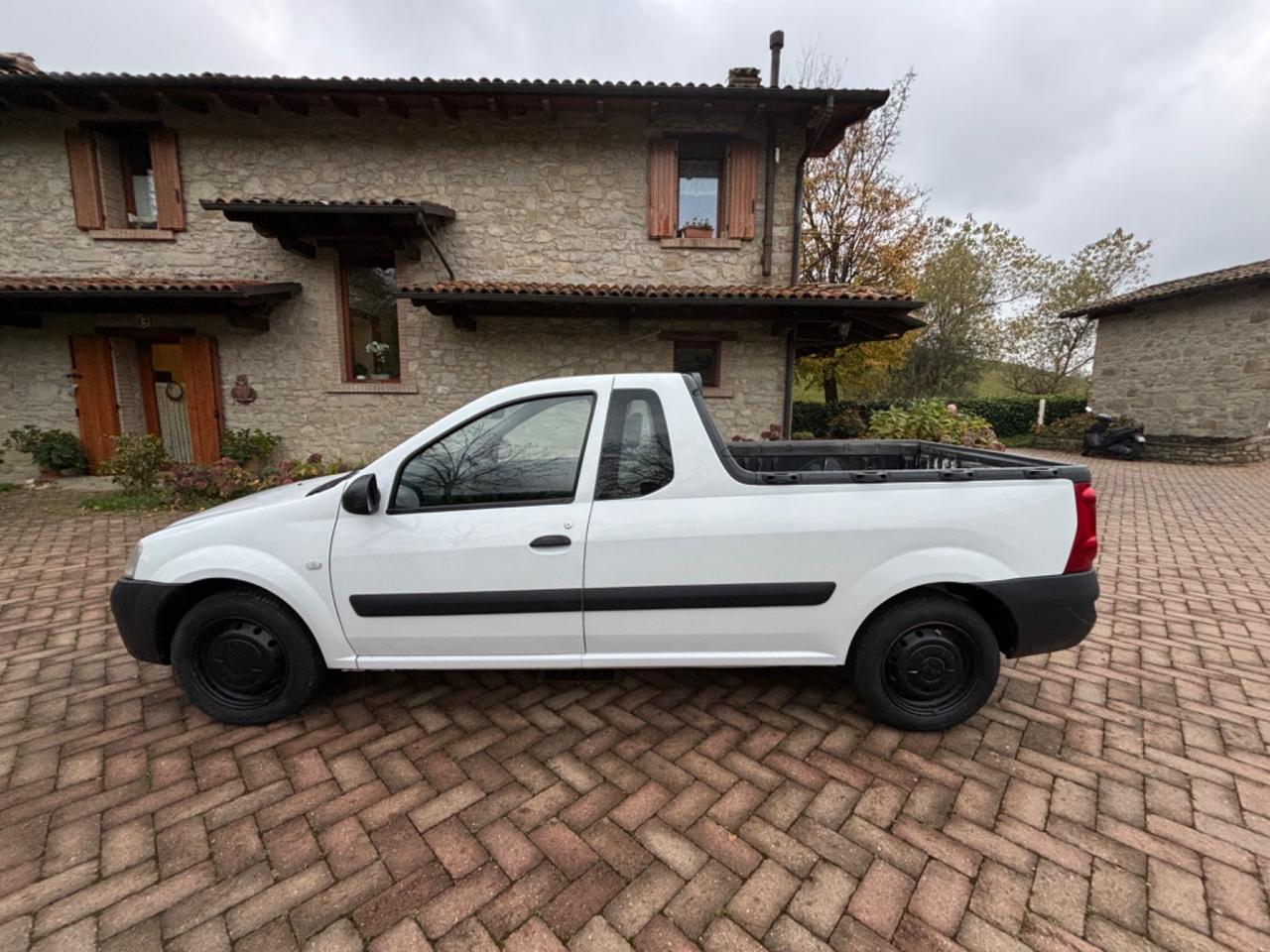 Dacia Logan Pick-Up 1.5 dCi 75CV GANCIO TRAINO