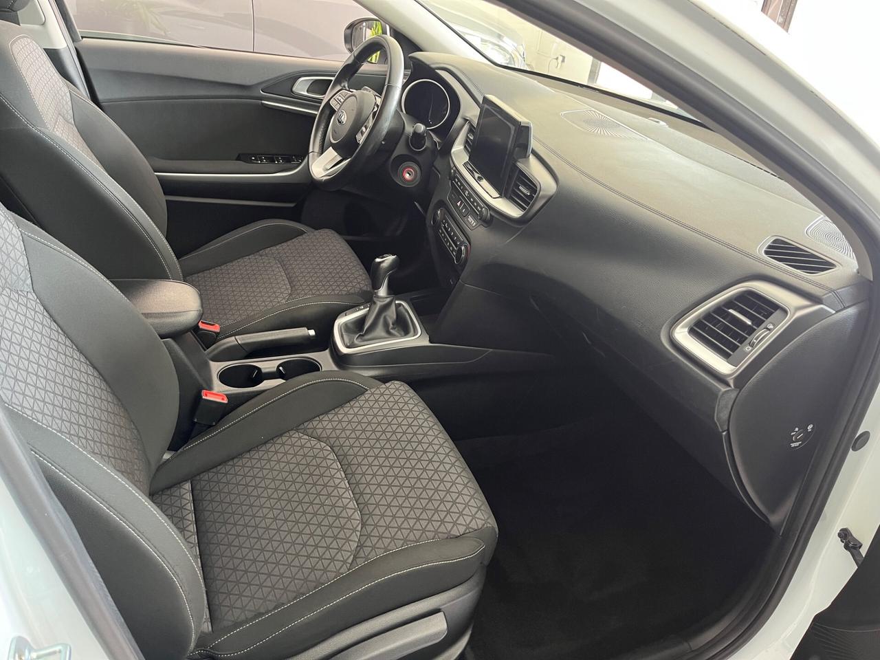 Kia Ceed 1.4 MPi GPL SW Business Class