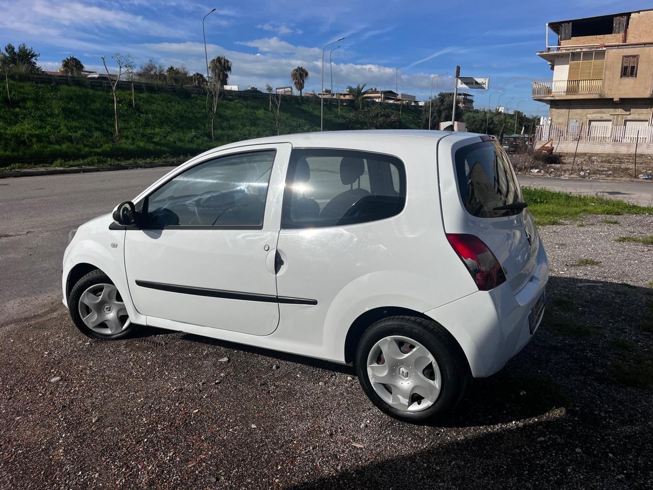 Renault twingo 1.2 benzina 2009 neopatentati