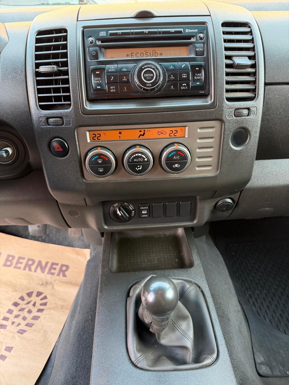 Nissan Navara 2.5 dCi LE