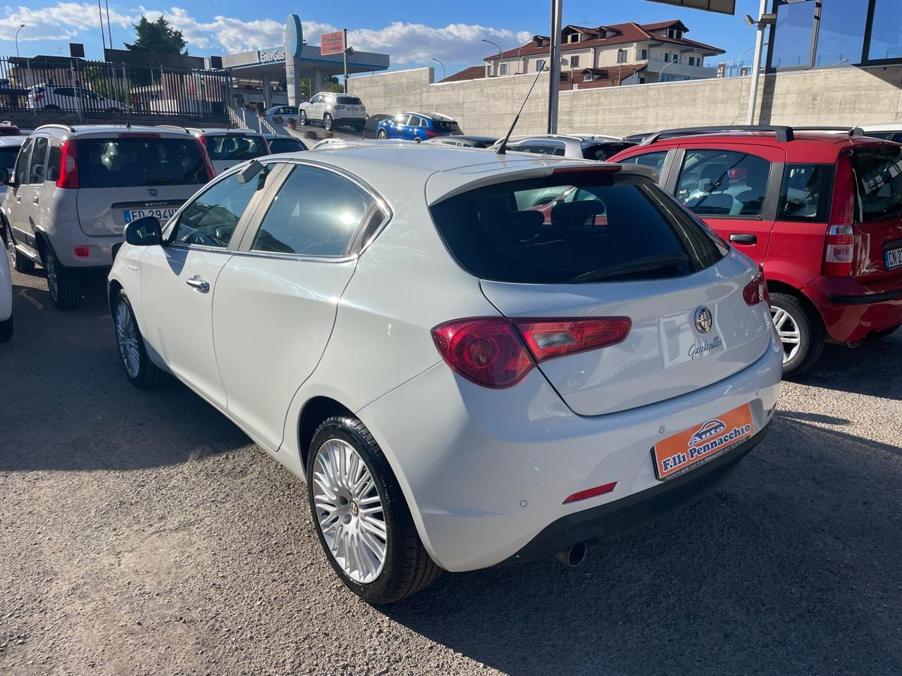 ALFA ROMEO GIULIETTA 1.6 DIESEL 105 (CV) 2012