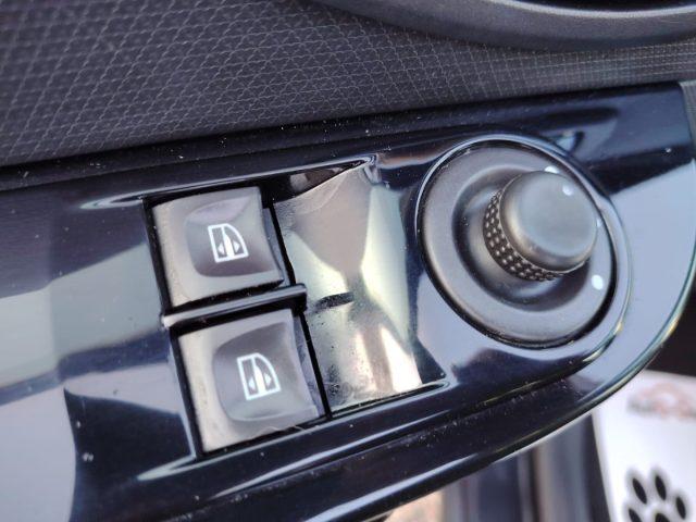 RENAULT Clio 1.2 75CV 5 porte Live NEOPATENTATI