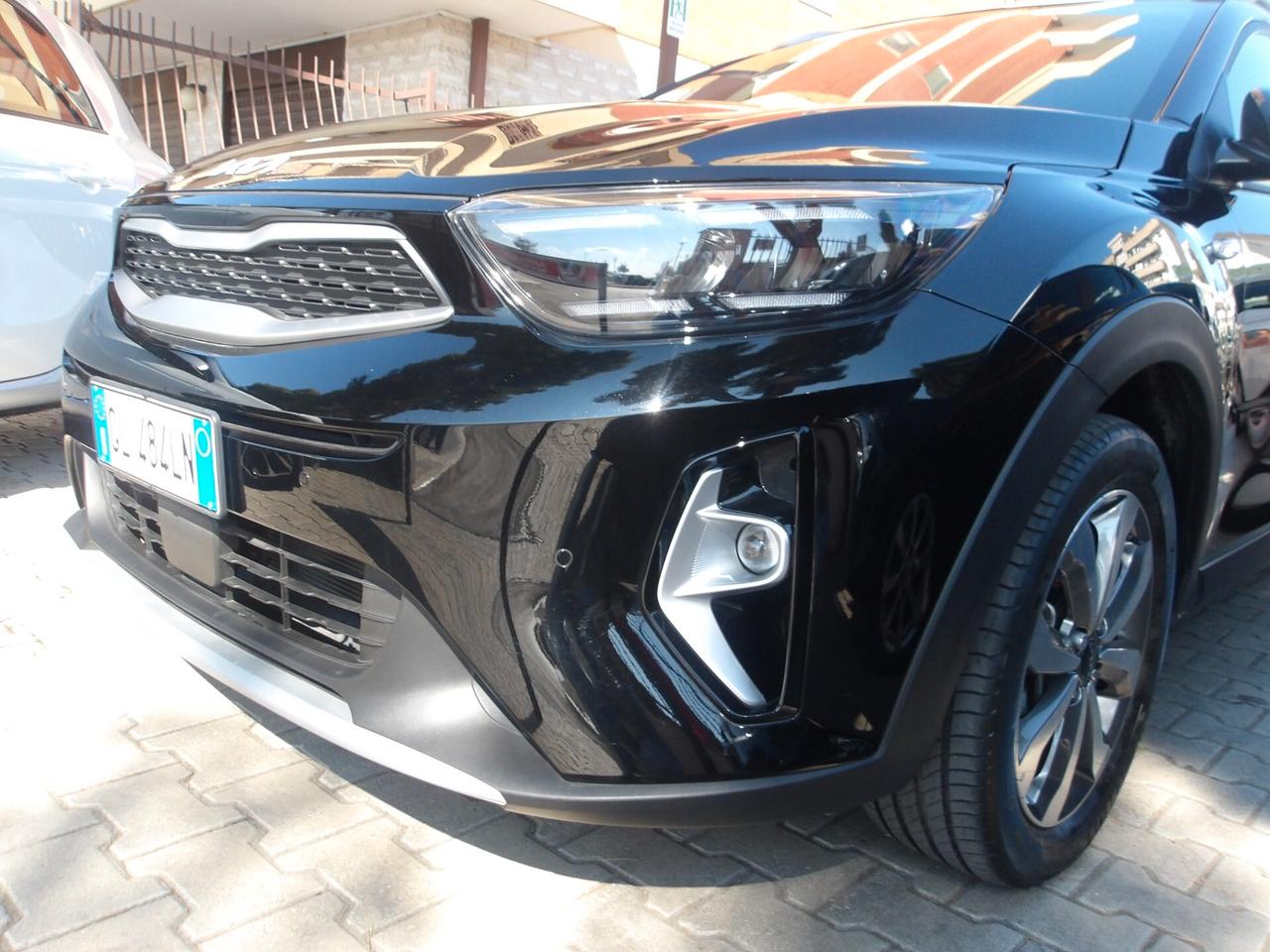 KIA STONIC 1.2 BENZ-KM 18.000-2022