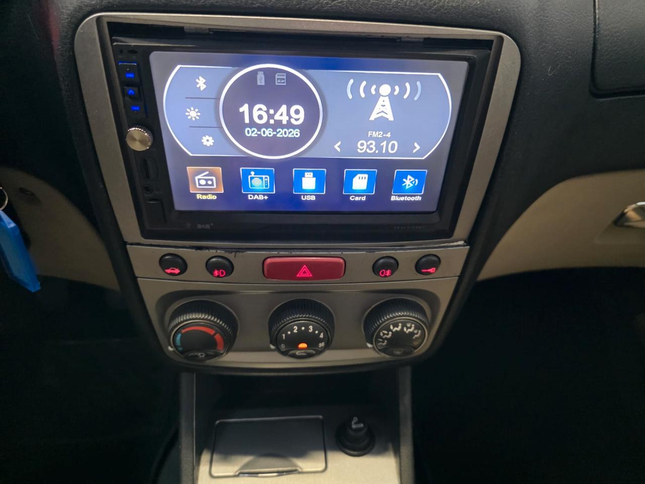 Alfa Romeo 147 1.6 16V 5P BLACK LINE GPL