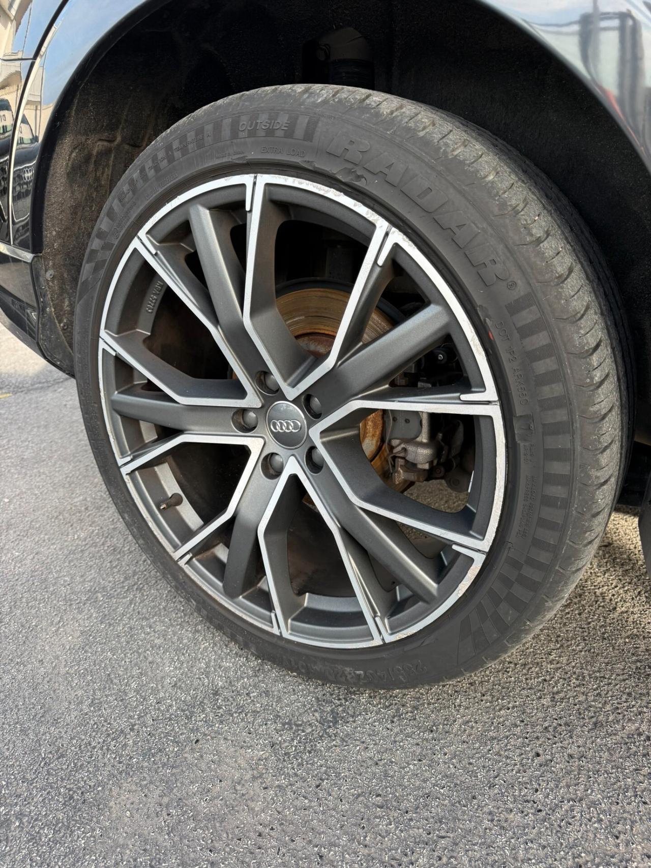 Audi Q3 35 TDI S tronic line edition 11/2019