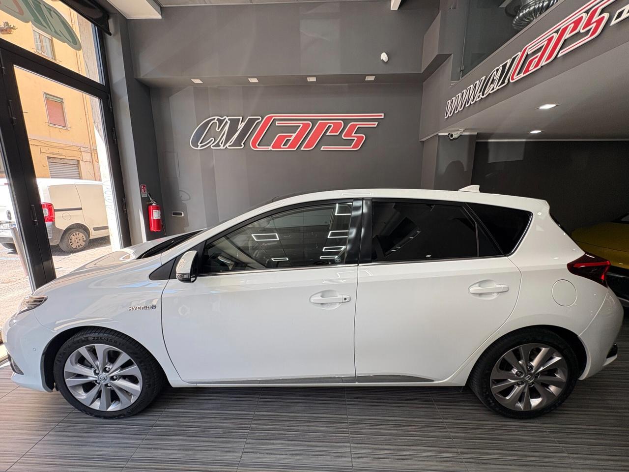 Toyota Auris 1.8 Full Hybrid 136cv Automatica Lounge FULL +Tetto - Berlina