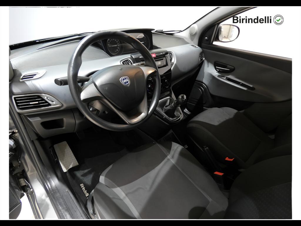 LANCIA Ypsilon 3ª serie - Ypsilon 1.2 69 CV 5 porte Silver