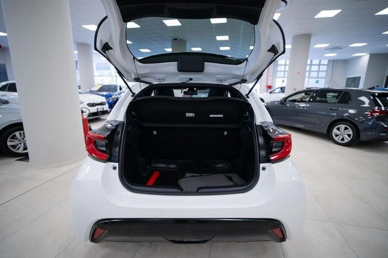 Toyota Yaris 1.5h Lounge