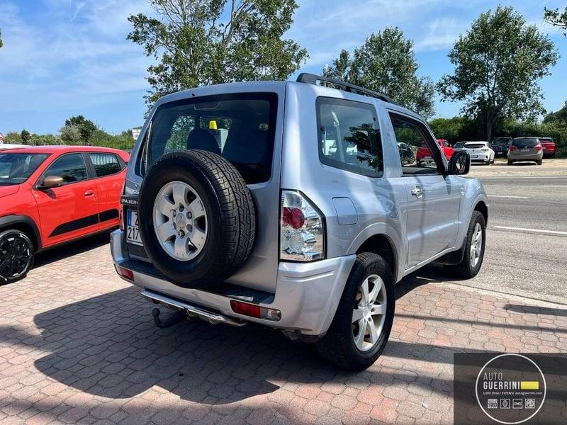 Mitsubishi Pajero Pajero 2.5 TDI 3p. Invite Dakar