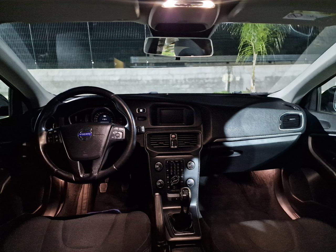 Volvo V40 D2 1.6 Momentum