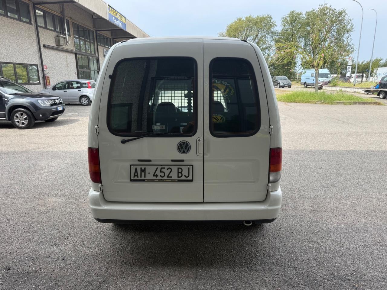 Volkswagen Caddy 1.9 diesel Van Vetrato