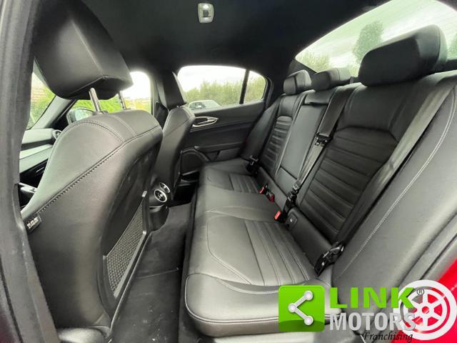 ALFA ROMEO Giulia 2.2 Turbodiesel 210 CV AT8 AWD Q4 Veloce