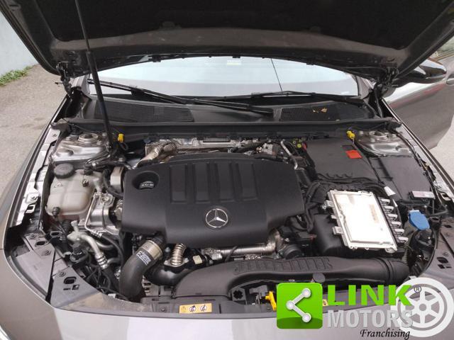 MERCEDES-BENZ CLA 200 d Automatic Premium AMG BlackPack