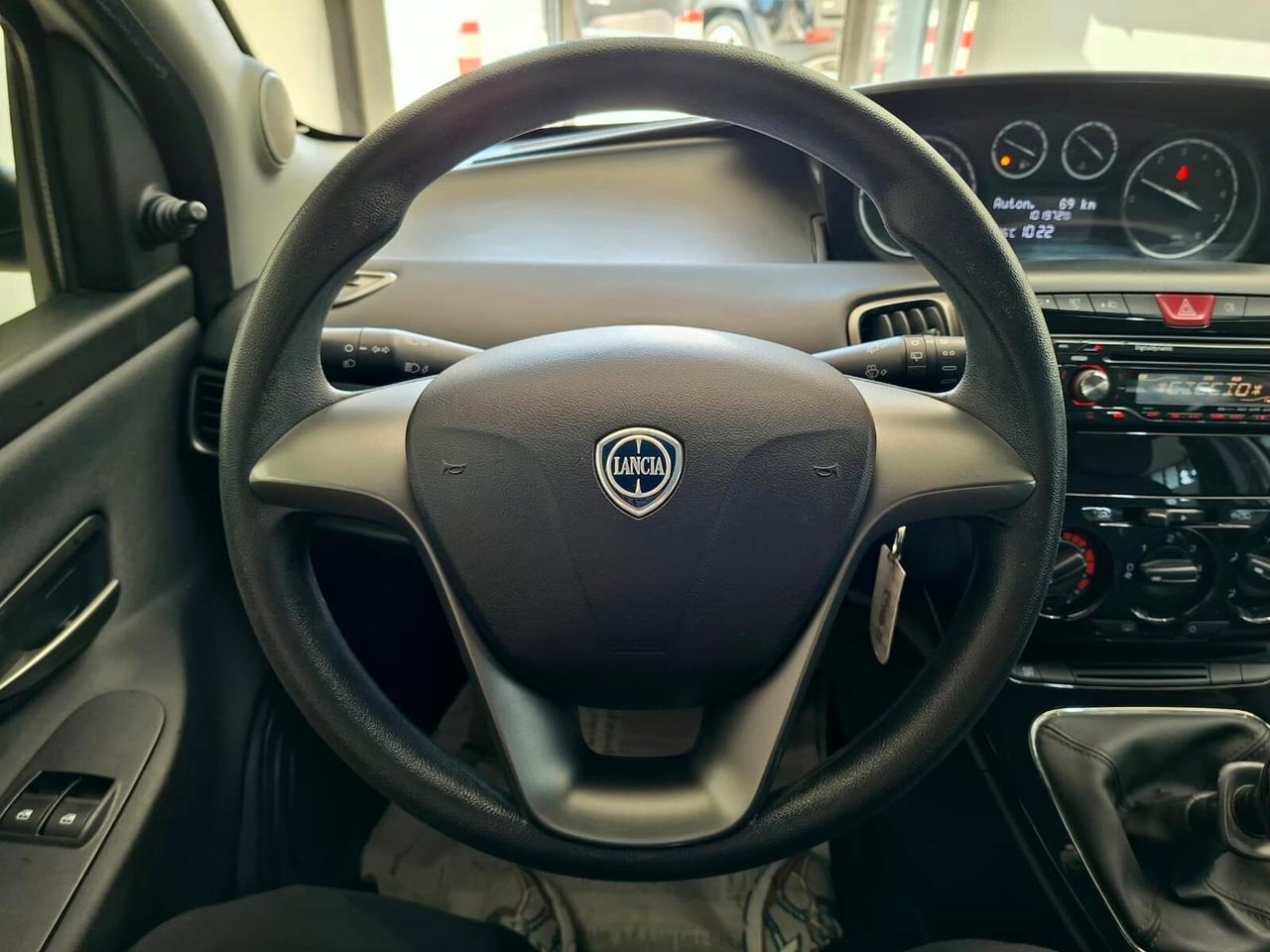 Lancia Ypsilon 1.2 69cv Elefantino 2015