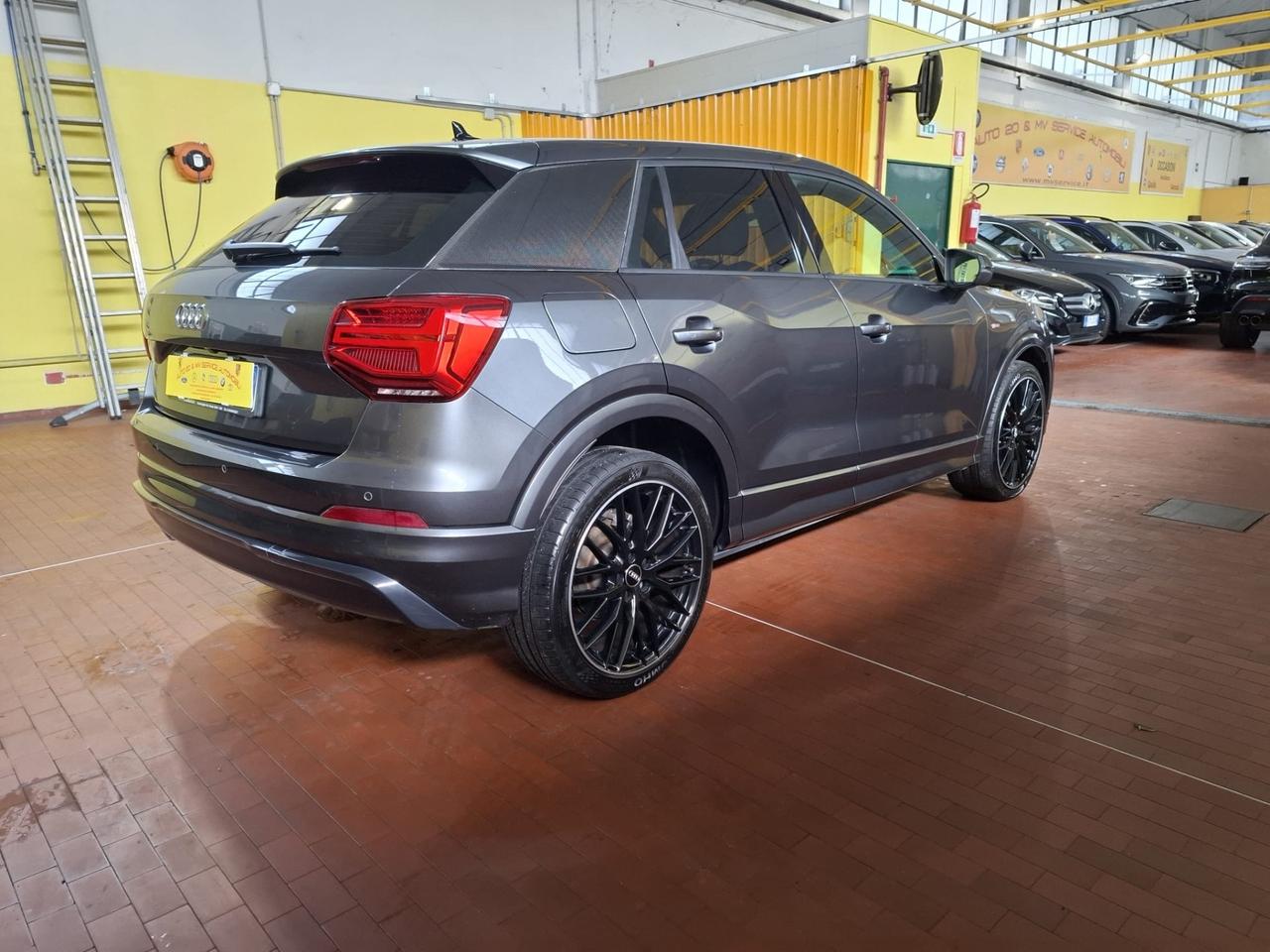 Audi Q2 30 TDI S tronic Identity Black full optional