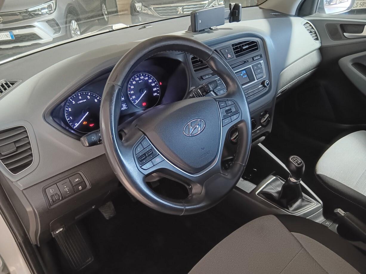 Hyundai i20 Style 1.2 (84 cv)