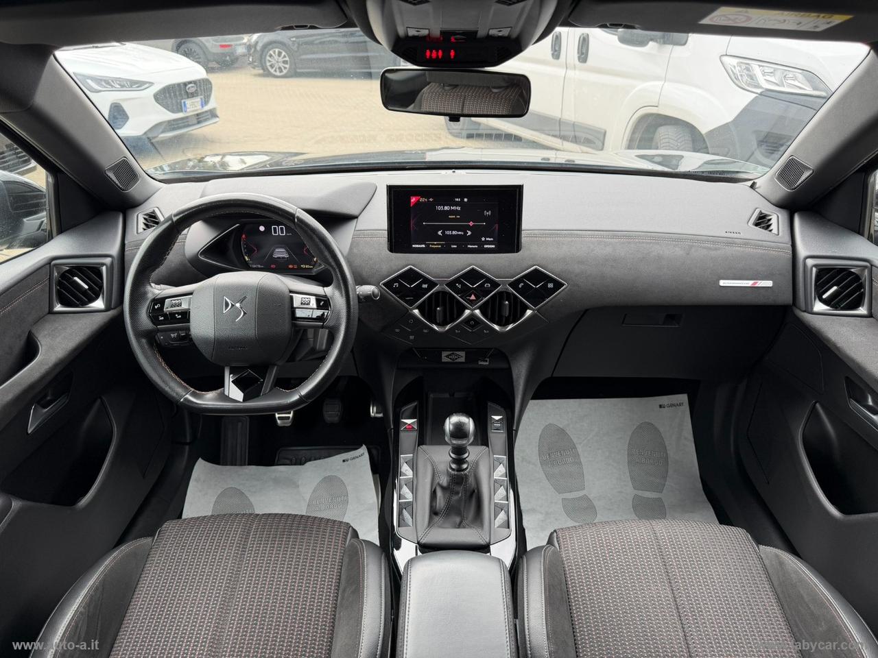 DS AUTOMOBILES DS 3 Crossback BlueHDi 110 PERFORMANCE LINE