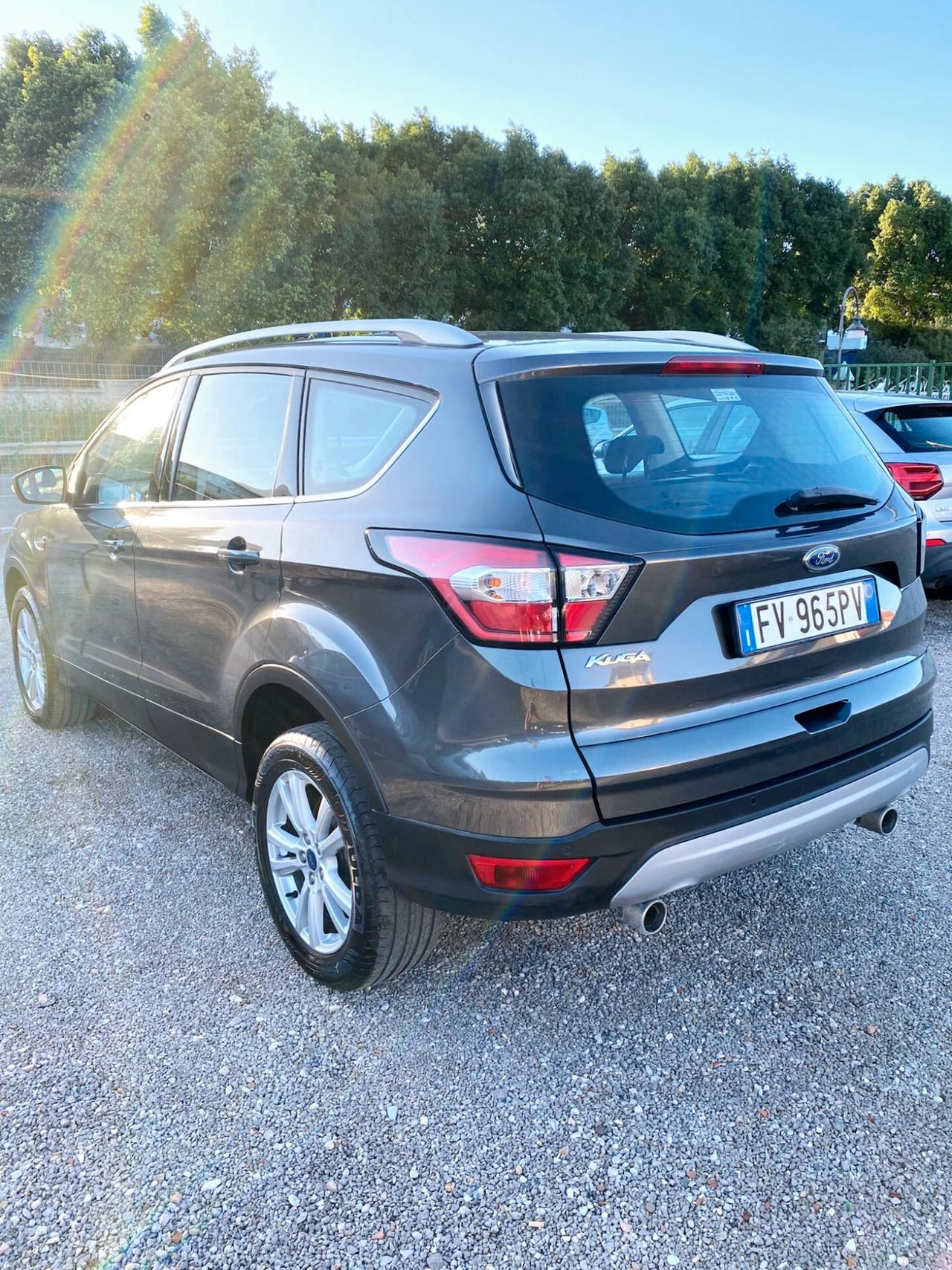 Ford Kuga 2.0 TDCI 120 CV S&S 2WD Powershift Stealth