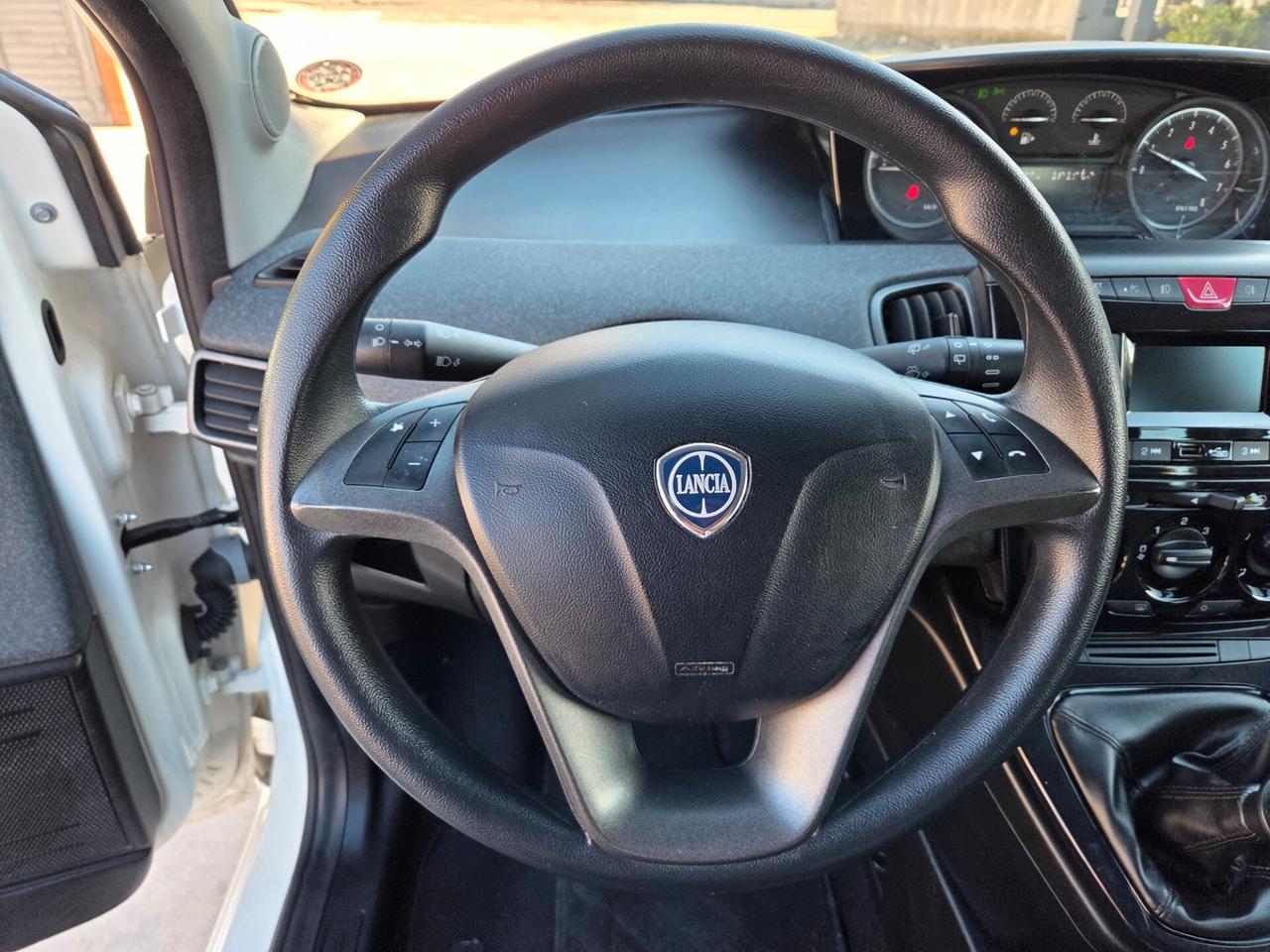 Lancia Ypsilon 1.2 benzina 69 cv - 06/2019 60.000 km