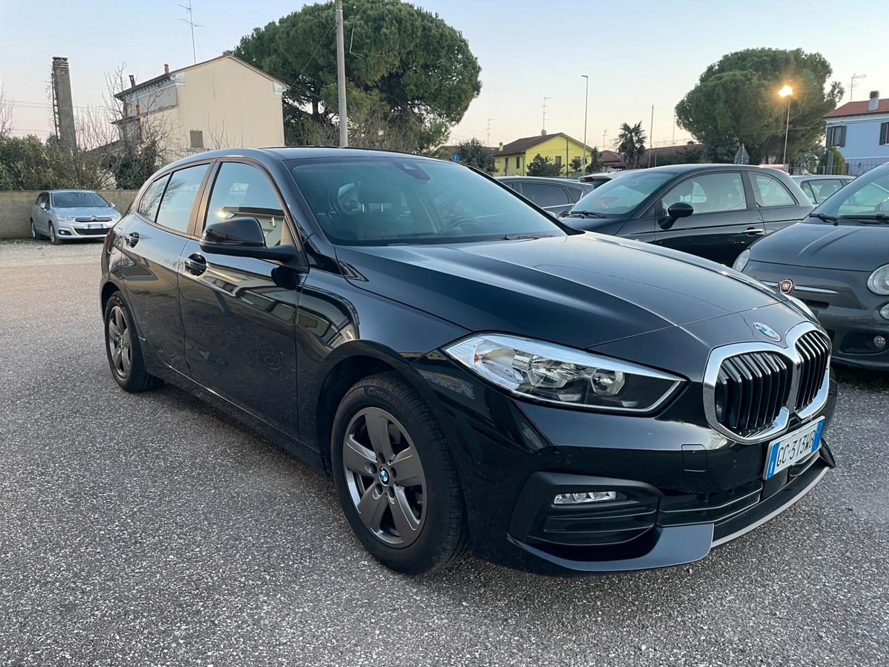 Bmw 116 116d 5p. Business Advantage