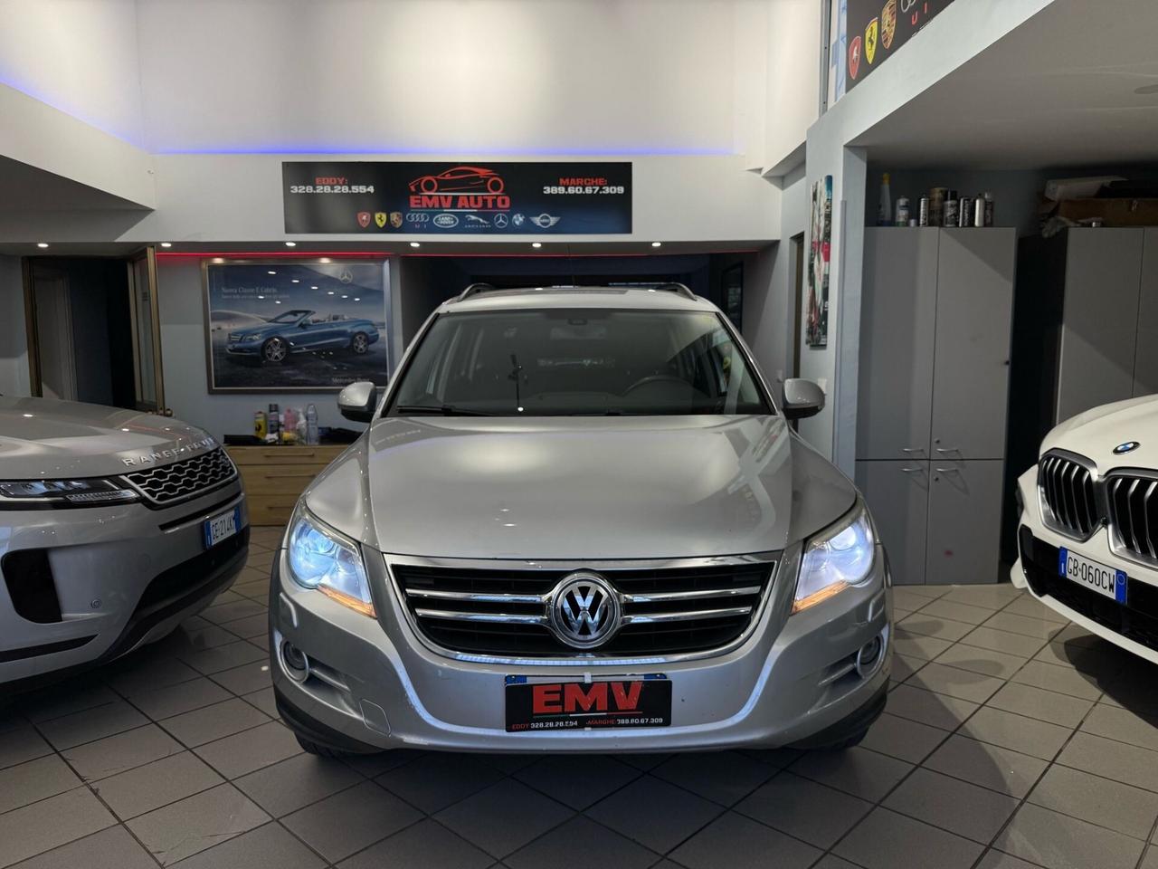 Volkswagen Tiguan 2.0 TDI DPF 4MOTION tiptronic Track & Avenue