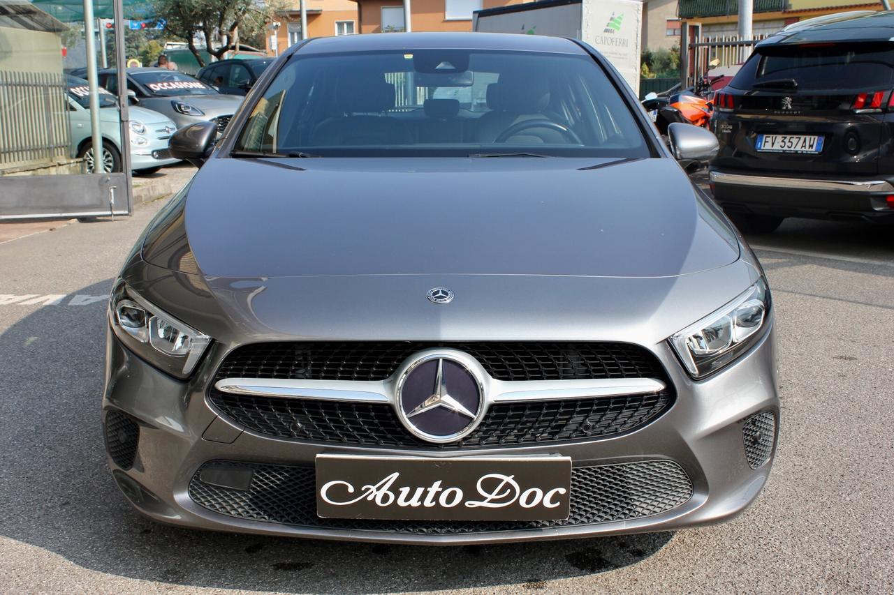 Mercedes-benz A 180 d Automatic Sport NAVY RETROCAMERA