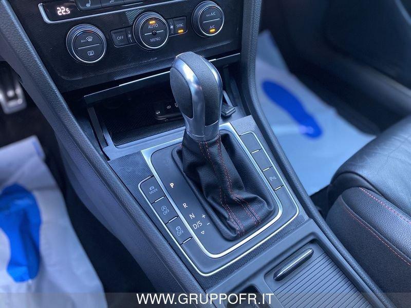 Volkswagen Golf GTI Performance 2.0 TSI DSG 5p. BlueMotion Technology