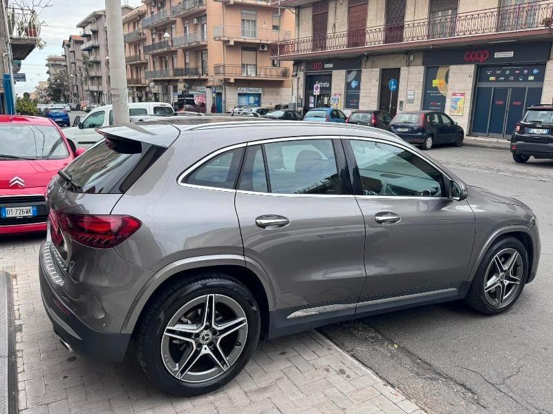 Mercedes-benz GLA 180 Automatic AMG Line Premium Plus