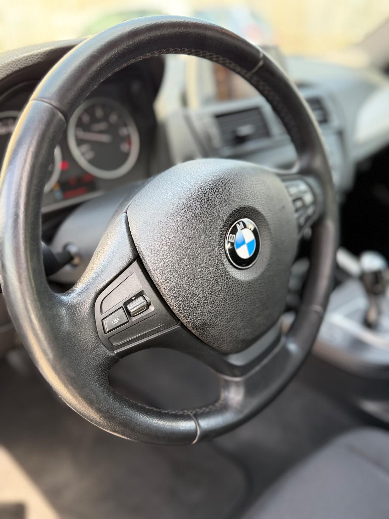 Bmw 116 116d 5p. Efficient Dynamics Urban