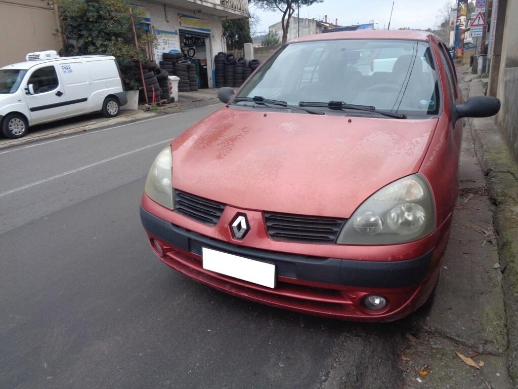 Renault Clio 1.2 cat 5 porte Confort Authentique