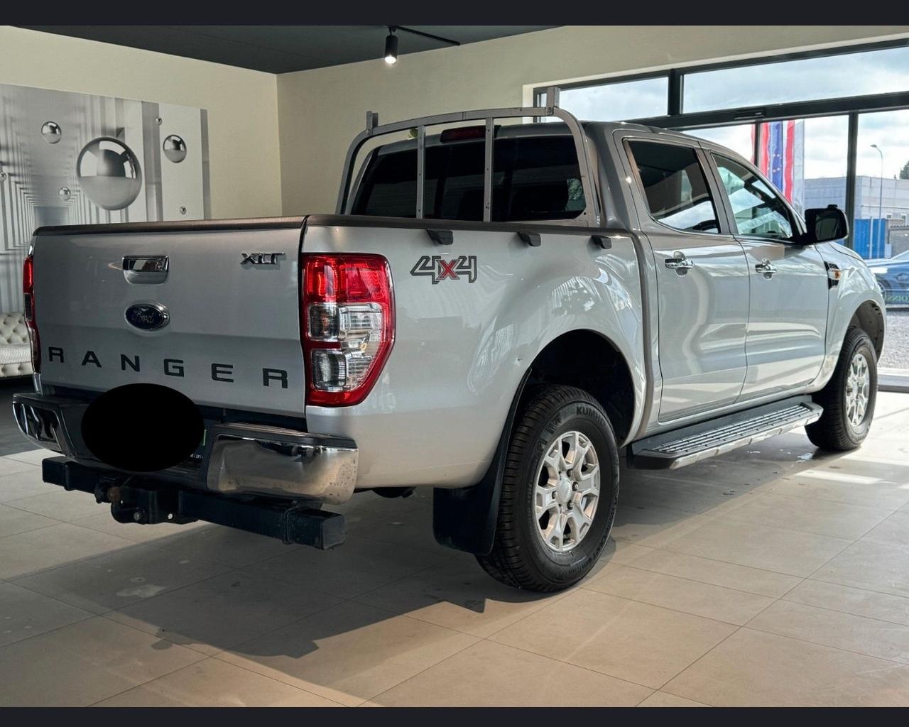 Ford Ranger 2.0 TDCi DC XLT 5 posti * Cambio Manuale * Super Accessoriato