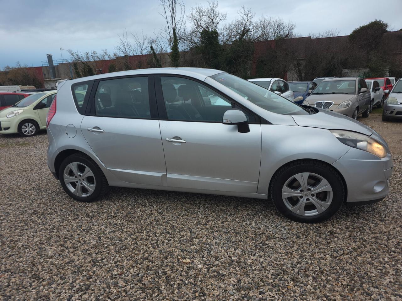 Renault Scenic Scénic X-Mod 1.5 dCi 110CV Luxe