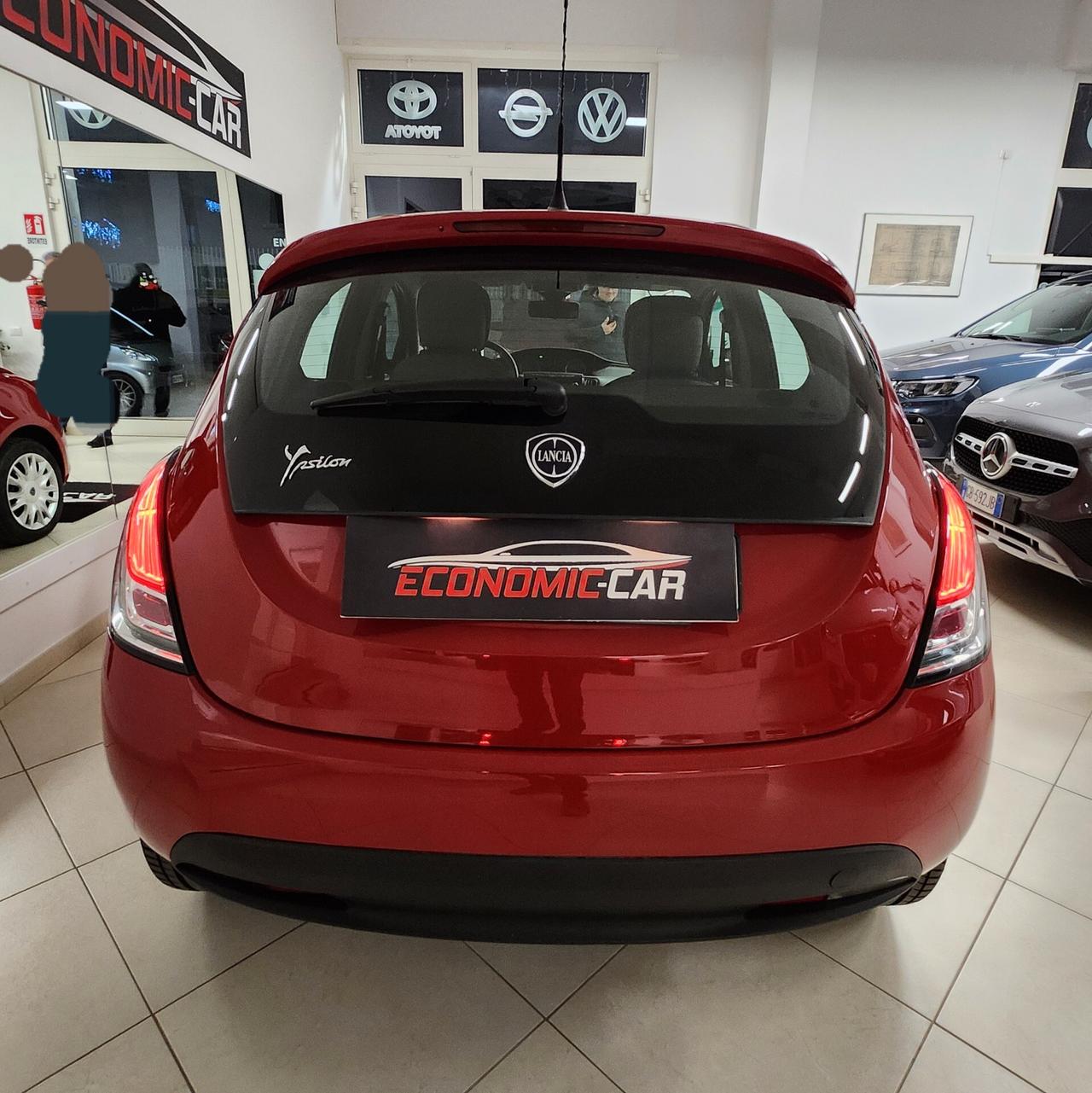 Lancia Ypsilon 1.2 69 CV 5 porte S&S Gold