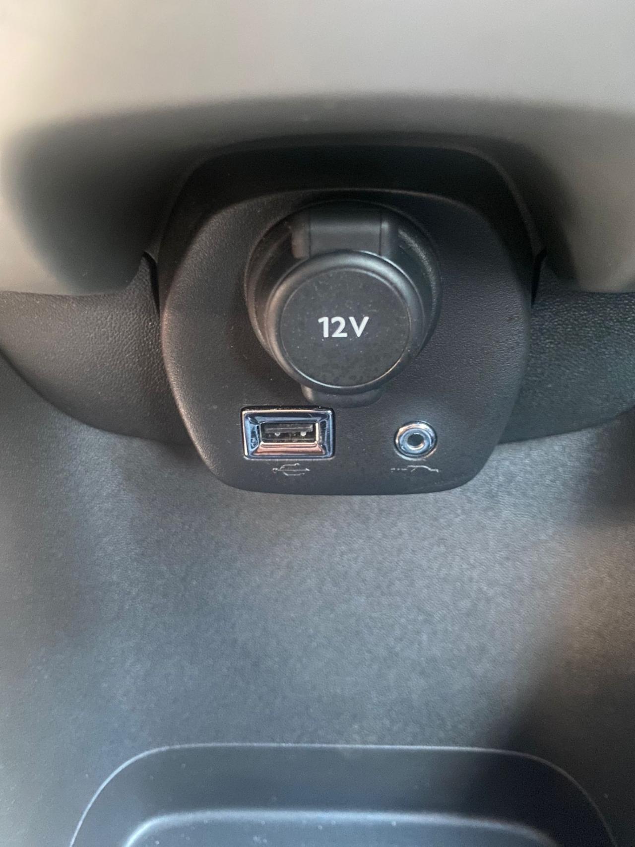 Peugeot 108 2014 1.2 82 CV 5 porte Active