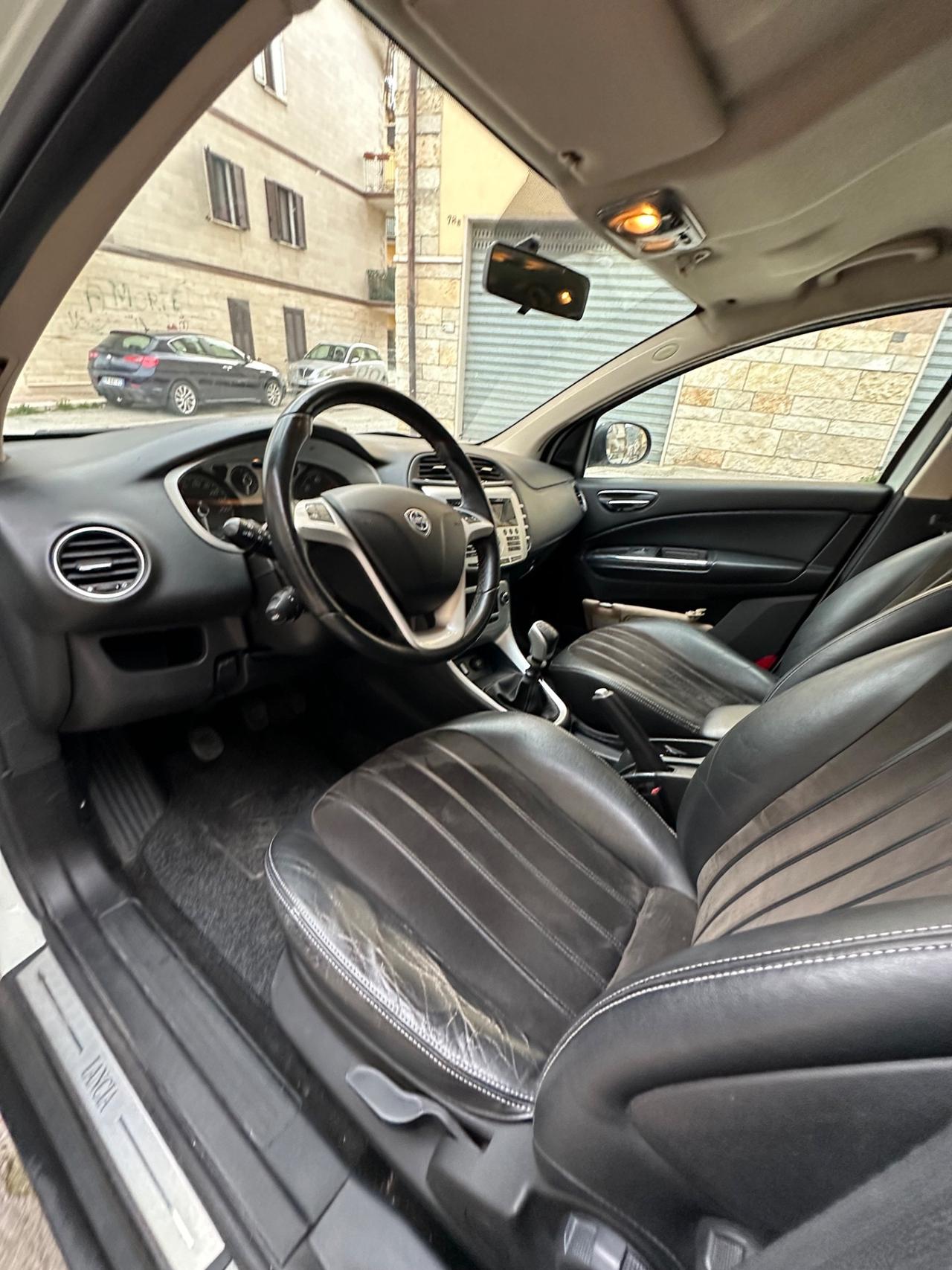 Lancia Delta 1.6 MJT DPF Selectronic Platinum