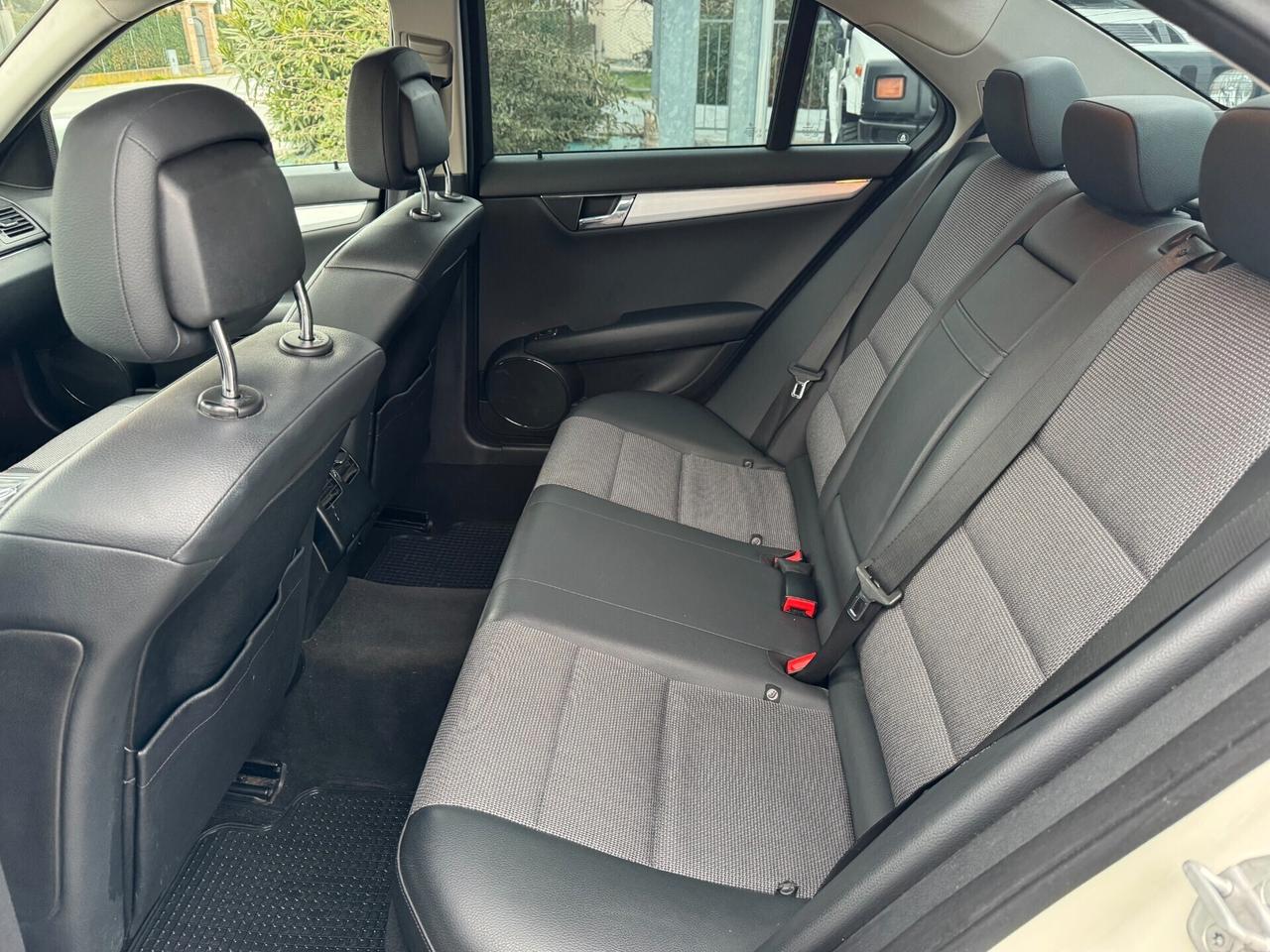 Mercedes-benz C 250 CDI 4Matic BlueEFFICIENCY Avantgarde