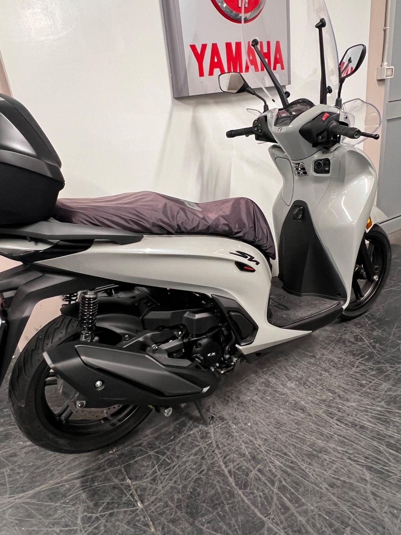 Honda SH 350 i