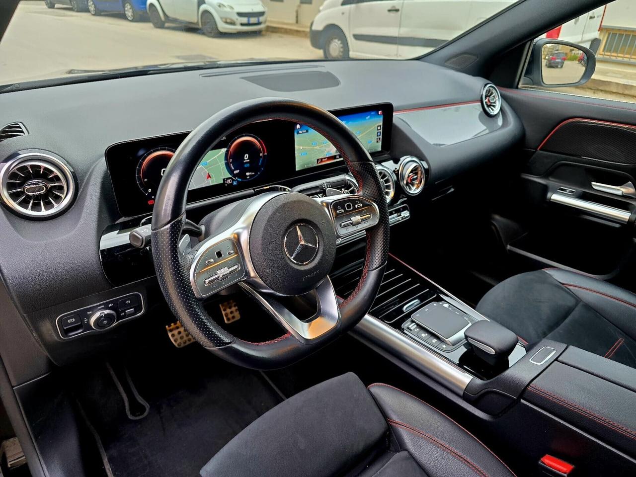 MERCEDES GLA 250e PHEV(eq-power) PREMIUM AMG