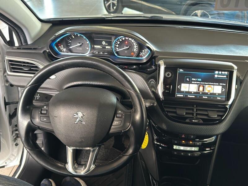 Peugeot 2008 BlueHDi 100cv Allure