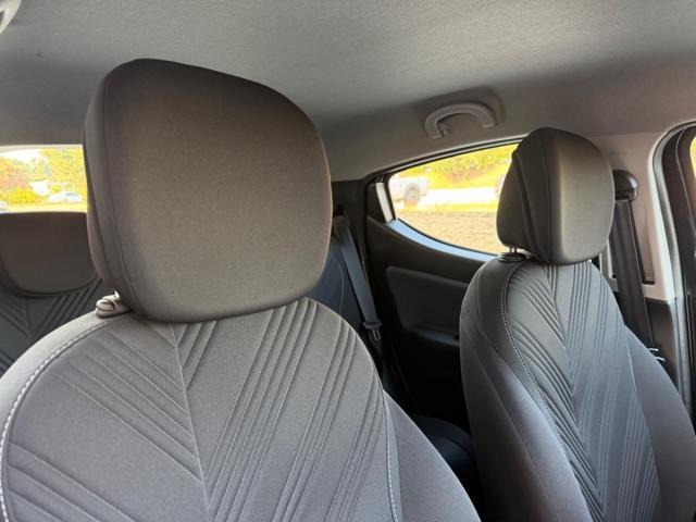LANCIA Ypsilon GOLD+NAVI CARPLAY+SENSORI+LED